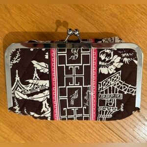 Vera Bradley Snapclose Make up Bag- Imperial Toile-Plastic Lining